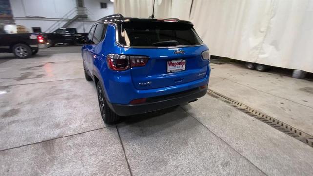 Photo of 2022 Laser Blue Jeep Compass