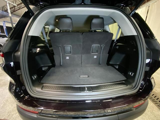 Photo of 2023 Ember Pearlcoat Jeep Grand Cherokee L