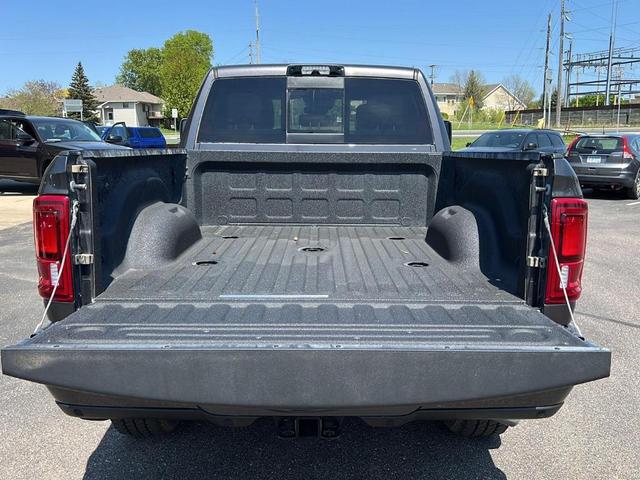 Photo of 2025 Granite Crystal Clearcoat Metallic RAM 2500