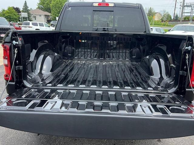 Photo of 2025 Diamond Black RAM 1500