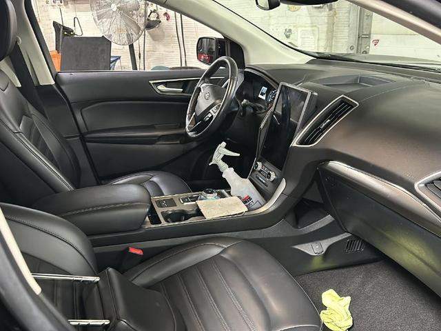 Photo of 2024 Gray Ford Escape