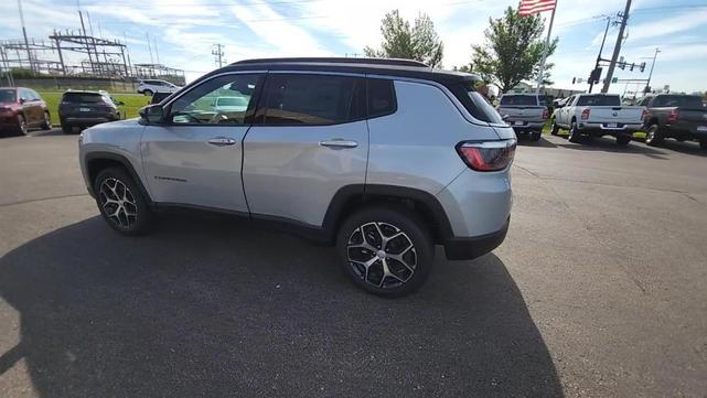 Photo of 2024 Silver Zynith Jeep Compass