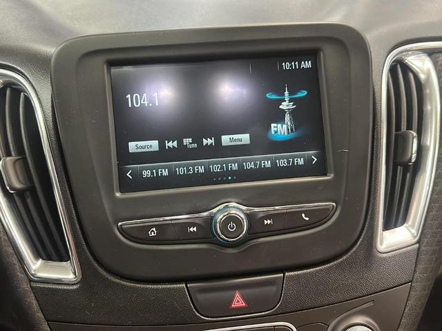 Photo of 2018 Nightfall Gray Metallic Chevrolet Malibu