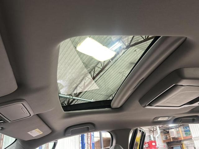 Photo of 2022 Obsidian Blue Pearl Honda Pilot