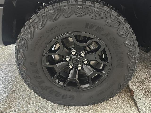 Photo of 2023 Diamond Black RAM 1500