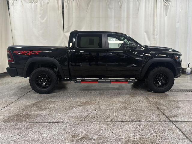 Photo of 2023 Diamond Black RAM 1500