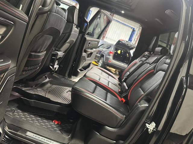 Photo of 2023 Diamond Black RAM 1500