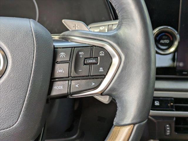 Photo of 2023 Eminent White Pearl Lexus RX 350