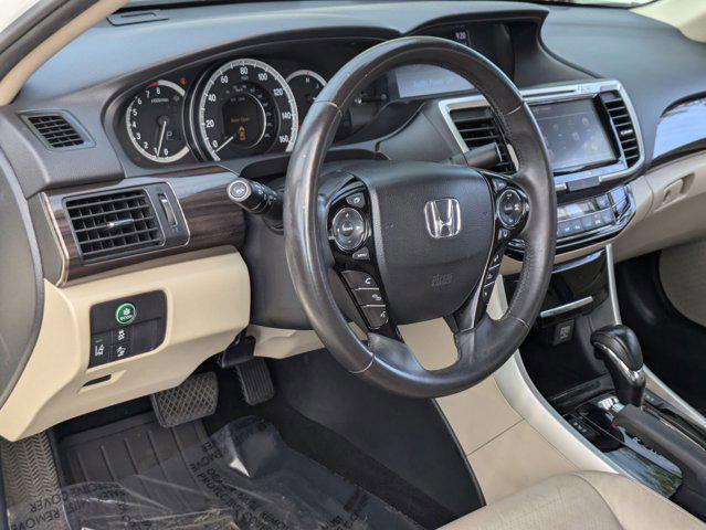 Photo of 2016 White Orchid Pearl Honda Accord