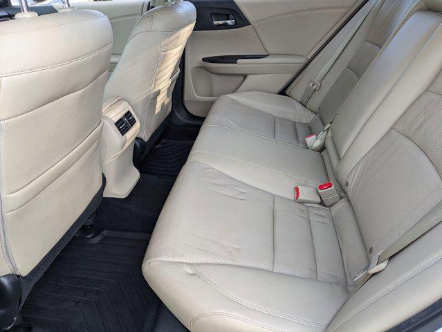 Photo of 2016 White Orchid Pearl Honda Accord