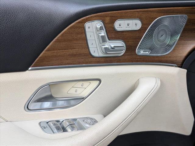 Photo of 2020 Obsidian Black Metallic Mercedes-Benz GLE 350