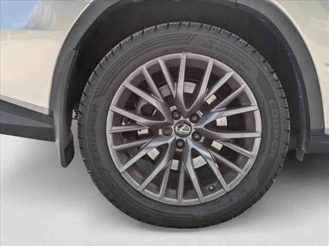 Photo of 2022 Atomic Silver Lexus RX 350