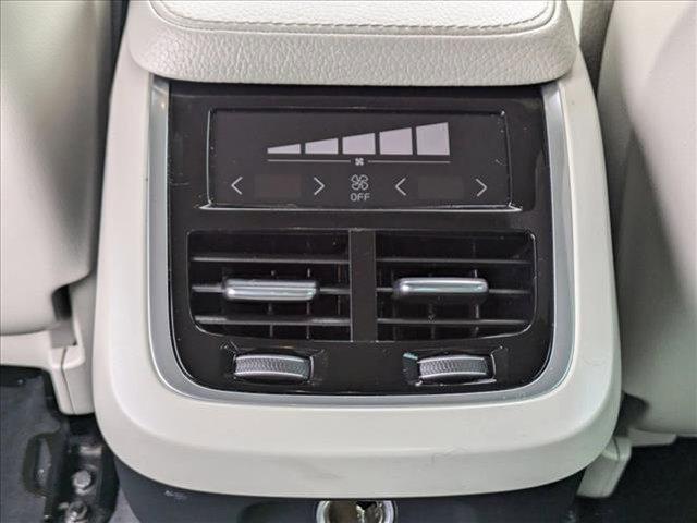 Photo of 2017 Blue Volvo S90