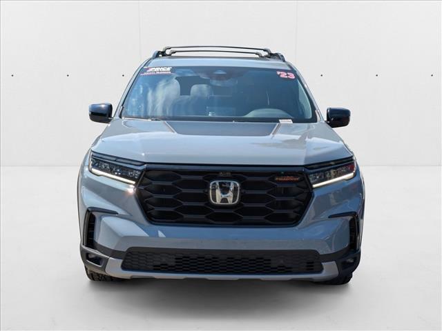 Photo of 2023 Sonic Gray Pearl Honda Pilot