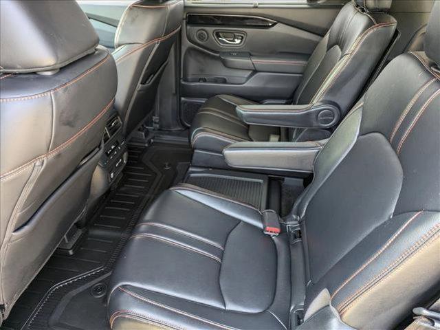 Photo of 2023 Sonic Gray Pearl Honda Pilot
