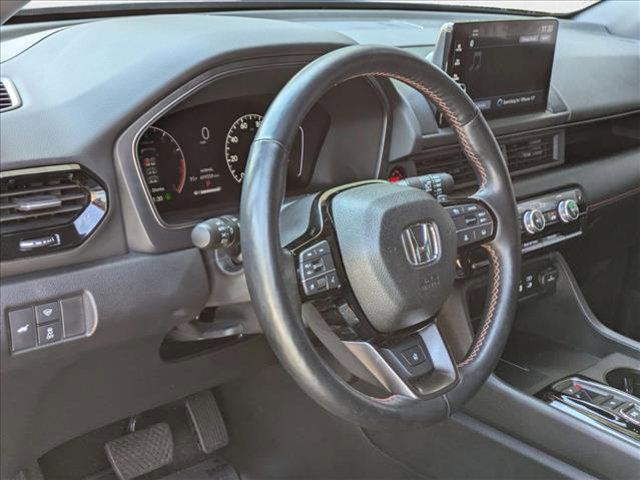 Photo of 2023 Sonic Gray Pearl Honda Pilot
