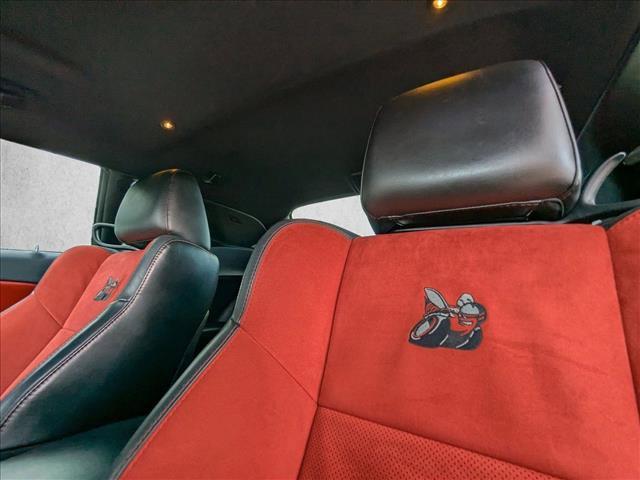 Photo of 2019 White Knuckle Clearcoat Dodge Challenger