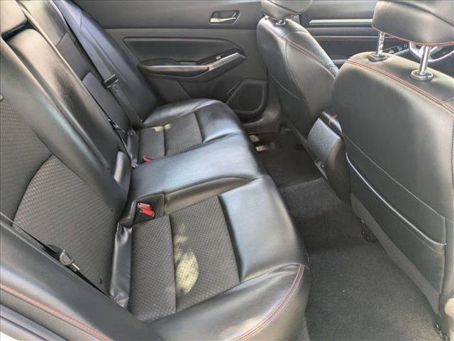 Photo of 2023 Glacier White Nissan Altima
