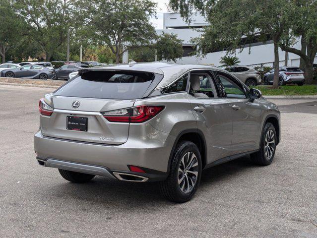 Photo of 2022 Atomic Silver Lexus RX 350
