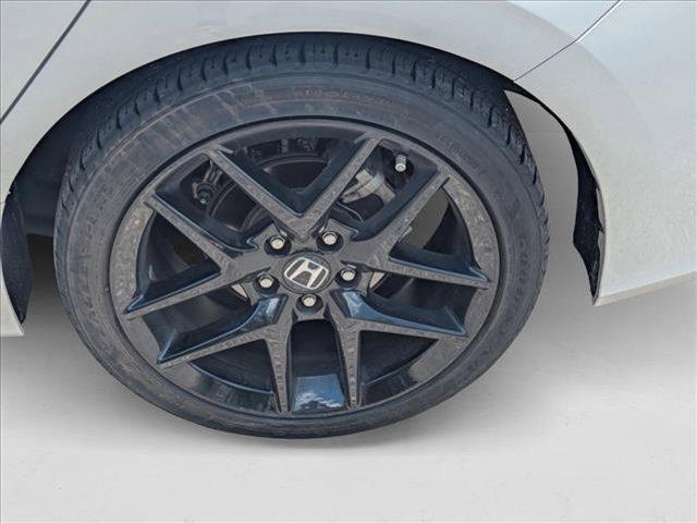 Photo of 2023 Platinum White Pearl Honda Civic
