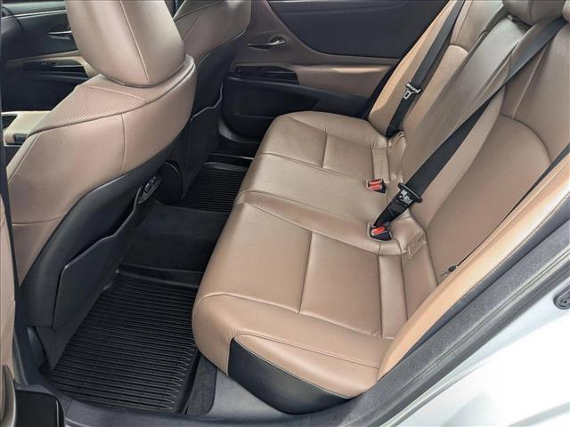 Photo of 2024 Iridium Lexus ES 350