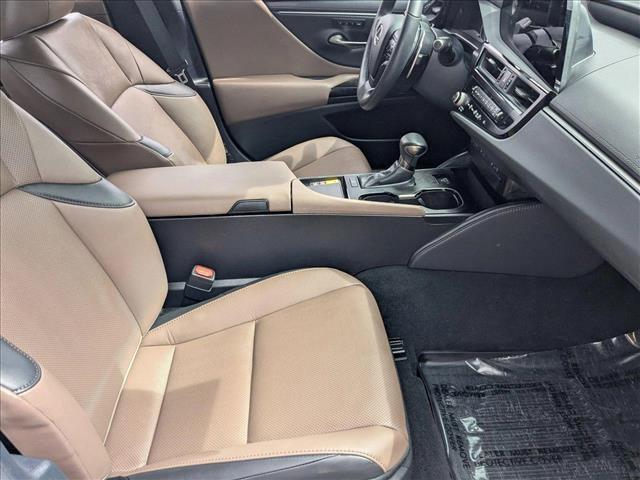 Photo of 2024 Iridium Lexus ES 350