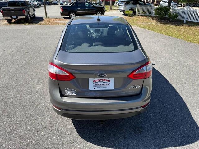 Photo of 2014 Storm Gray Metallic Ford Fiesta