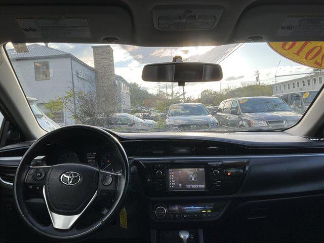 Photo of 2016 Black Sand Pearl Toyota Corolla