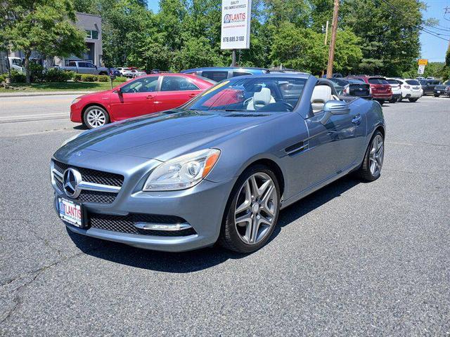 Photo of 2013 Lunar Blue Metallic Mercedes-Benz SLK-Class