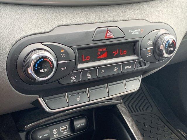 Photo of 2016 Platinum Graphite Kia Sorento