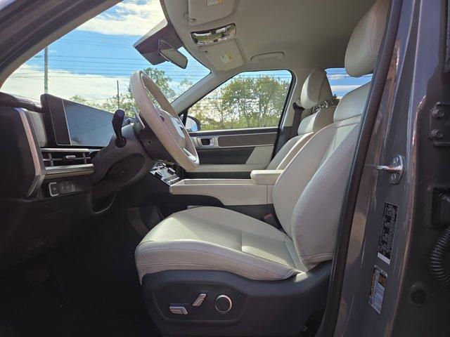 Photo of 2024 Hampton Gray Hyundai SANTA FE