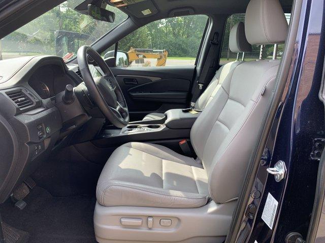 Photo of 2024 Obsidian Blue Pearl Honda Passport
