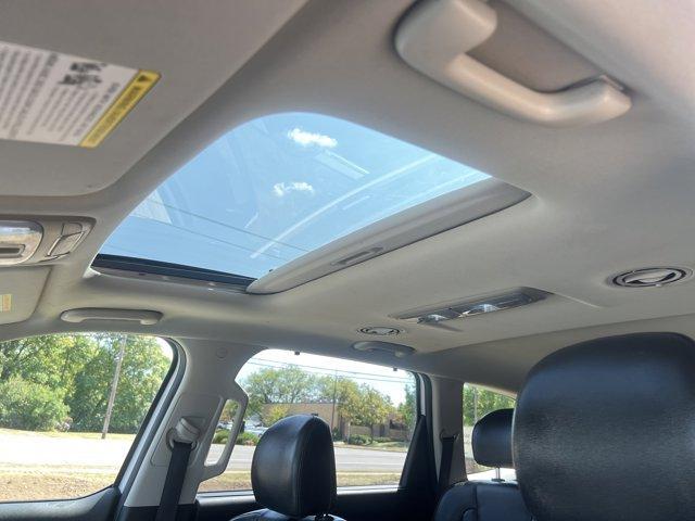 Photo of 2021 Glacial White Pearl Kia Telluride