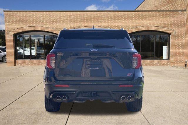 Photo of 2023 Stone Blue Metallic Ford Explorer