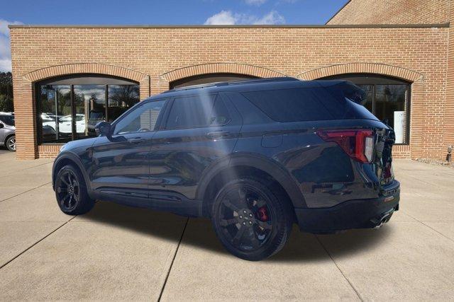 Photo of 2023 Stone Blue Metallic Ford Explorer