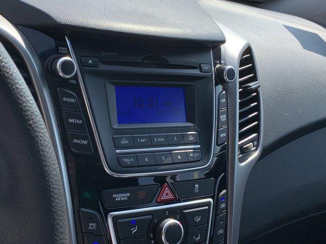 Photo of 2016 Symphony Air Silver Hyundai Elantra GT