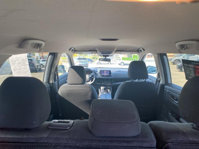 Photo of 2025 Everest White Pearl Nissan Rogue