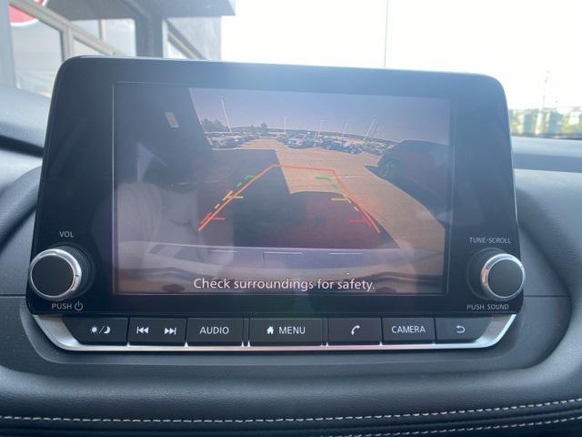Photo of 2025 Everest White Pearl Nissan Rogue