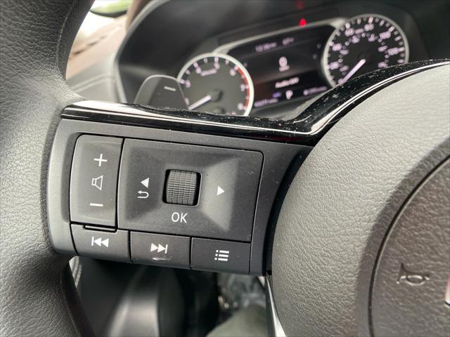 Photo of 2021 Brilliant Silver Metallic Nissan Rogue