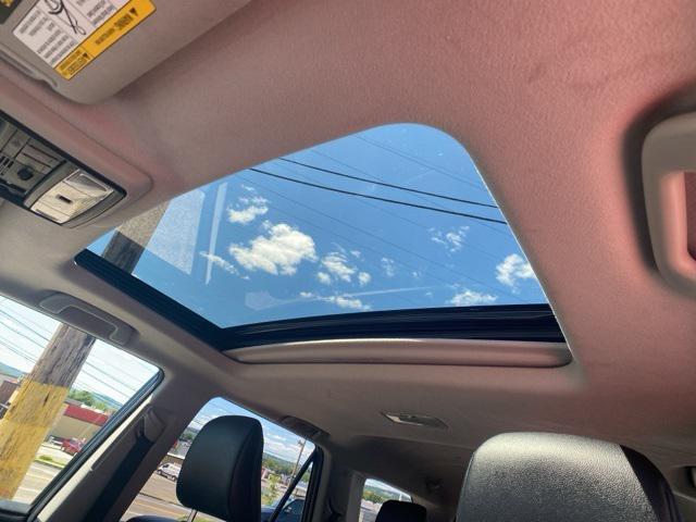 Photo of 2018 Midnight Black Metallic Toyota 4Runner
