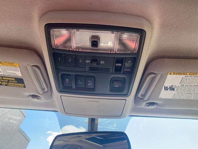 Photo of 2018 Midnight Black Metallic Toyota 4Runner