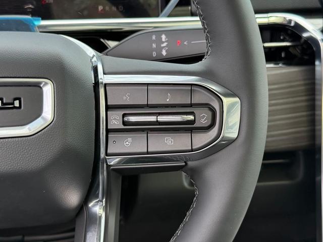 Photo of 2025 Onyx Black GMC Sierra EV