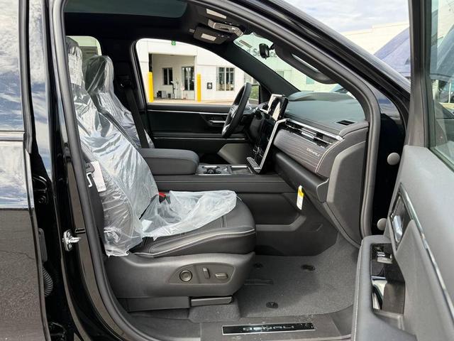 Photo of 2025 Onyx Black GMC Sierra EV