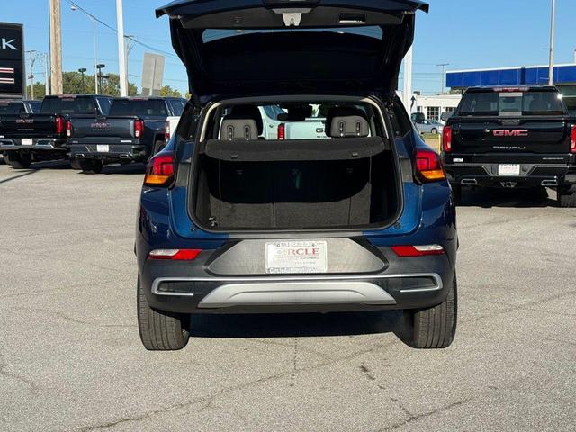 Photo of 2023 Sapphire Metallic Buick Encore GX