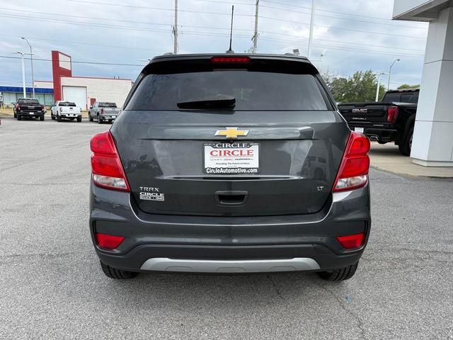 Photo of 2017 Nightfall Gray Metallic Chevrolet Trax