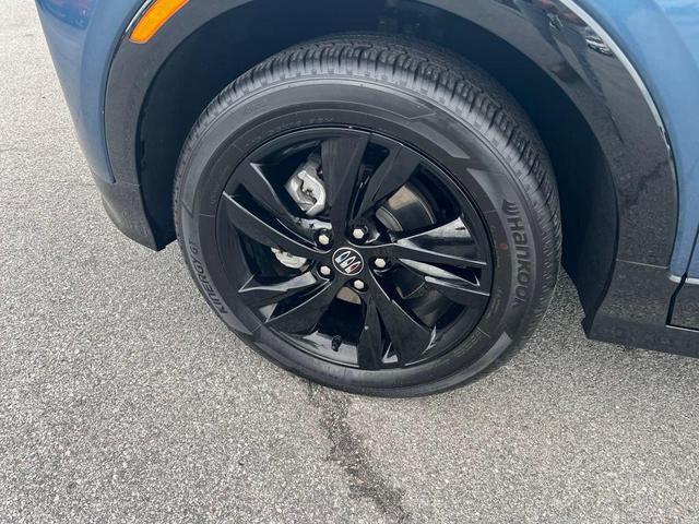 Photo of 2024 Ocean Blue Metallic Buick Encore GX