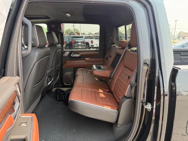 Photo of 2025 Onyx Black GMC Sierra 2500