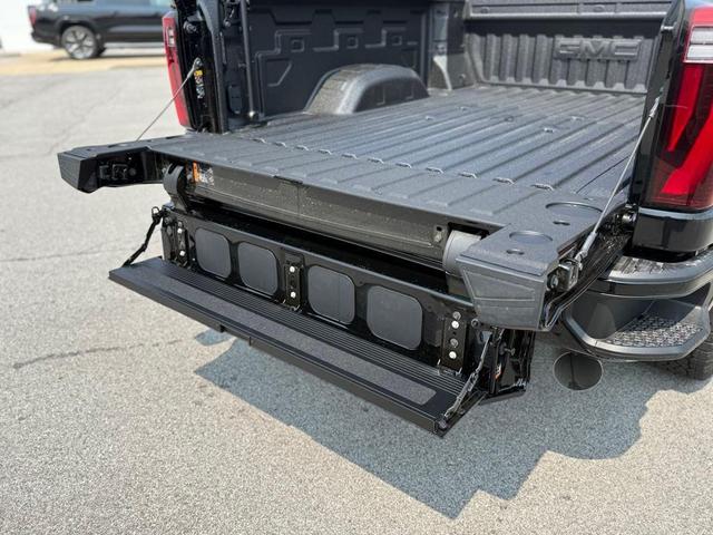 Photo of 2025 Onyx Black GMC Sierra 2500