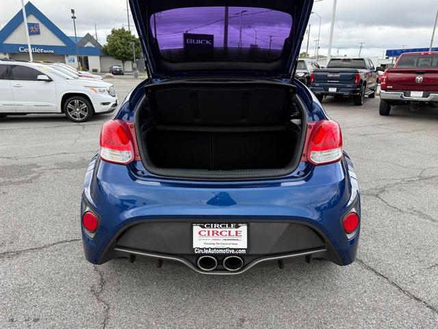 Photo of 2016 Pacific Blue Hyundai Veloster