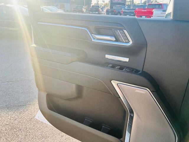 Photo of 2024 White Frost Tri-Coat GMC Sierra 1500